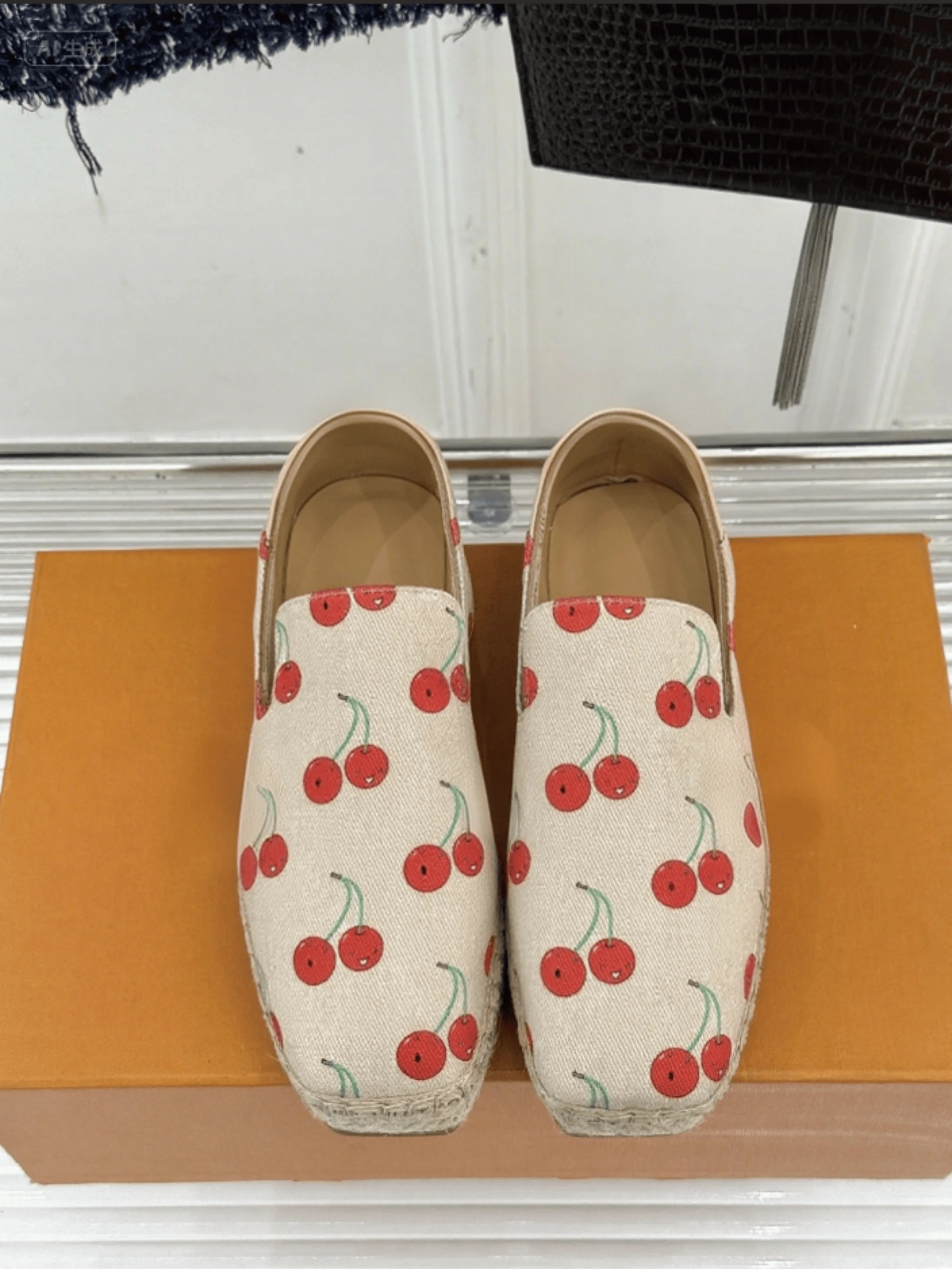 Women New Fisherman Shoes Fashion Cherry Embroidered Lambskin Handmade Twine Classic Retro Delicate Women Shoes 2025