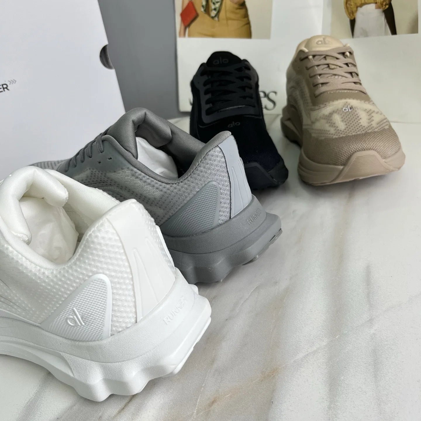 Yoga running shoes professional marathon men's sports breathable and lightweight women's casual comfortable sports non-slip spor