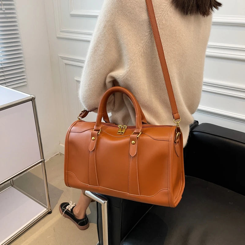 Women's Bags Large Capacity Travel Bag Sports Gym Bag Outdoor Shoulder Crossbody Bag Weekend Duffle Bag Female Handbag and Purse