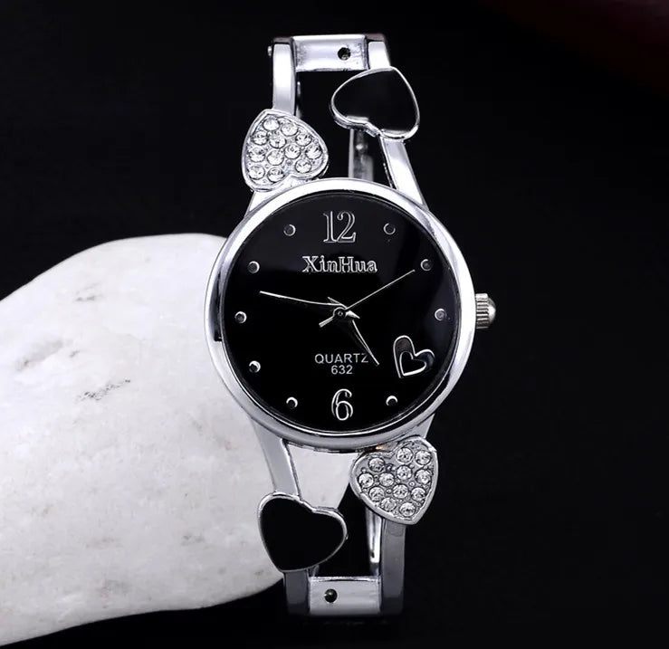 Women Vintage Heart Watch Design Quartz Fashion Silver Classic Crystal Stainless Steel Luxury Wristwatch Mujer Relogios Feminine