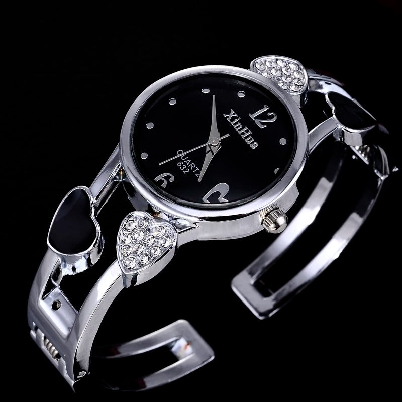 Women Vintage Heart Watch Design Quartz Fashion Silver Classic Crystal Stainless Steel Luxury Wristwatch Mujer Relogios Feminine