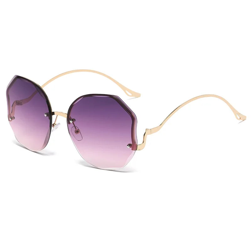 Female Ins Popular Sunglasses Luxury Frameless Ocean Lens Large Sun Glasses Goggles Fashion Travel UV400 Eyewear for Women Men