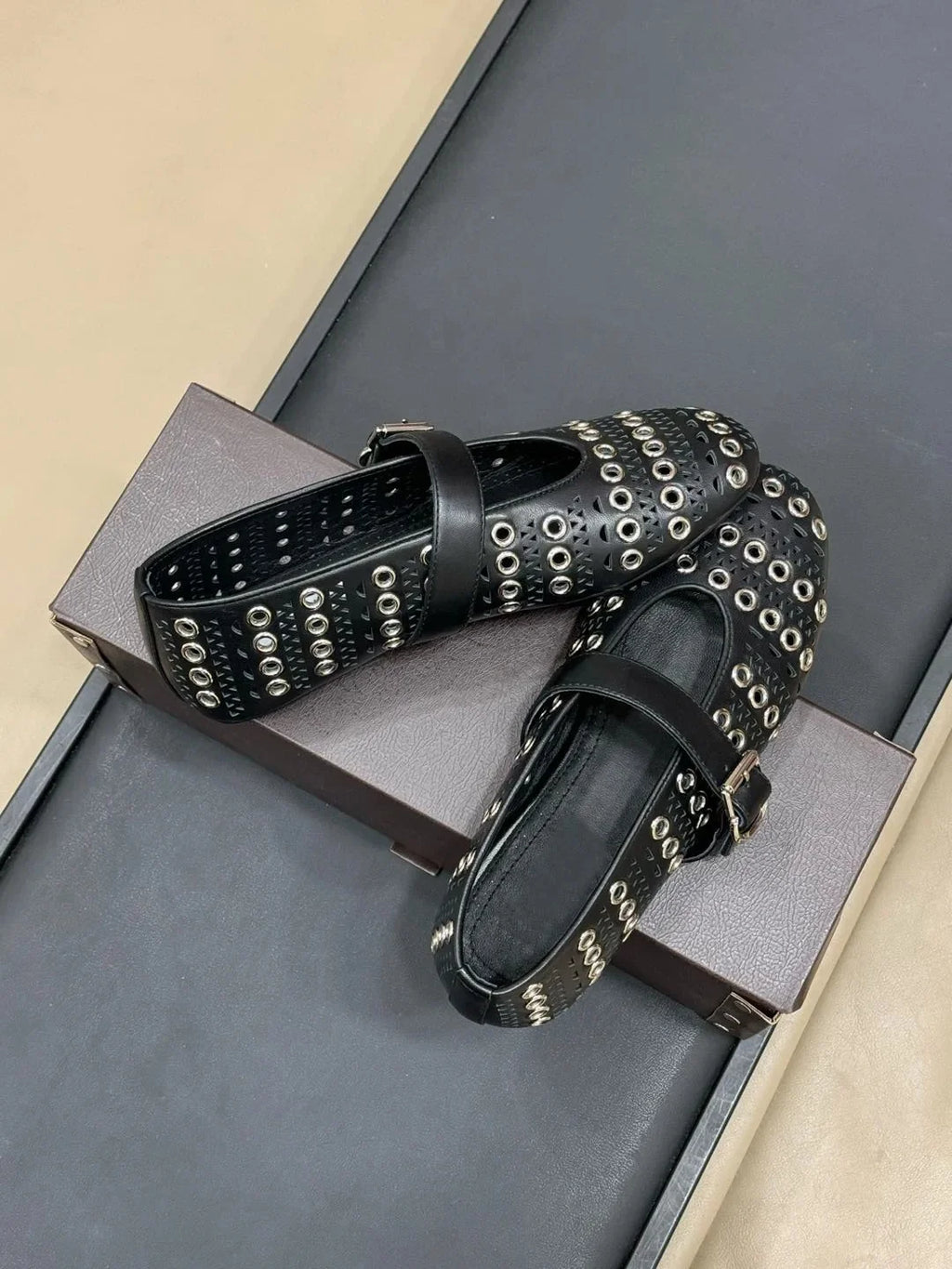 Women's Shoes Ballet Flats In Vienne Lambskin With Eyelets Classical Japonese Shoes Mary Jane