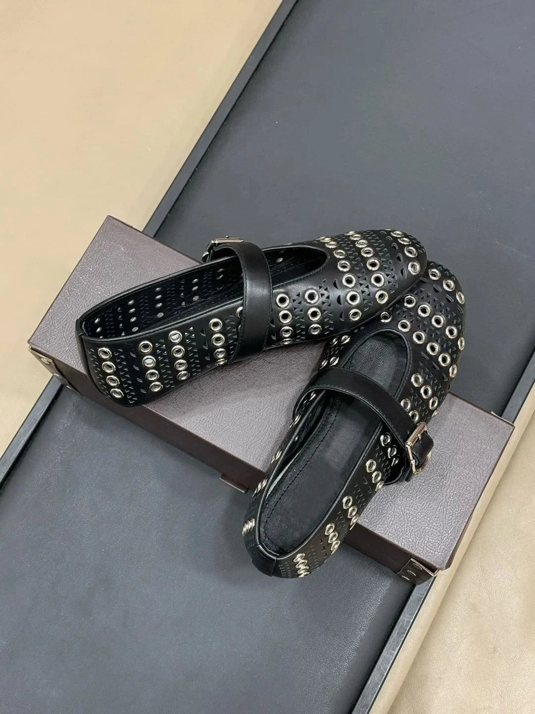 Women's Shoes Ballet Flats In Vienne Lambskin With Eyelets Classical Japonese Shoes Mary Jane