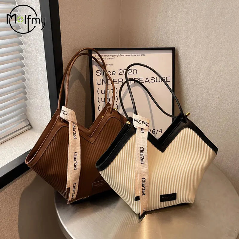 PU Women's Bags Fashion Ladies Designer Luxury Women Shoulder Handbag Large Capacity Heart-shaped Tote Bag Bolsos De Mujer 2025