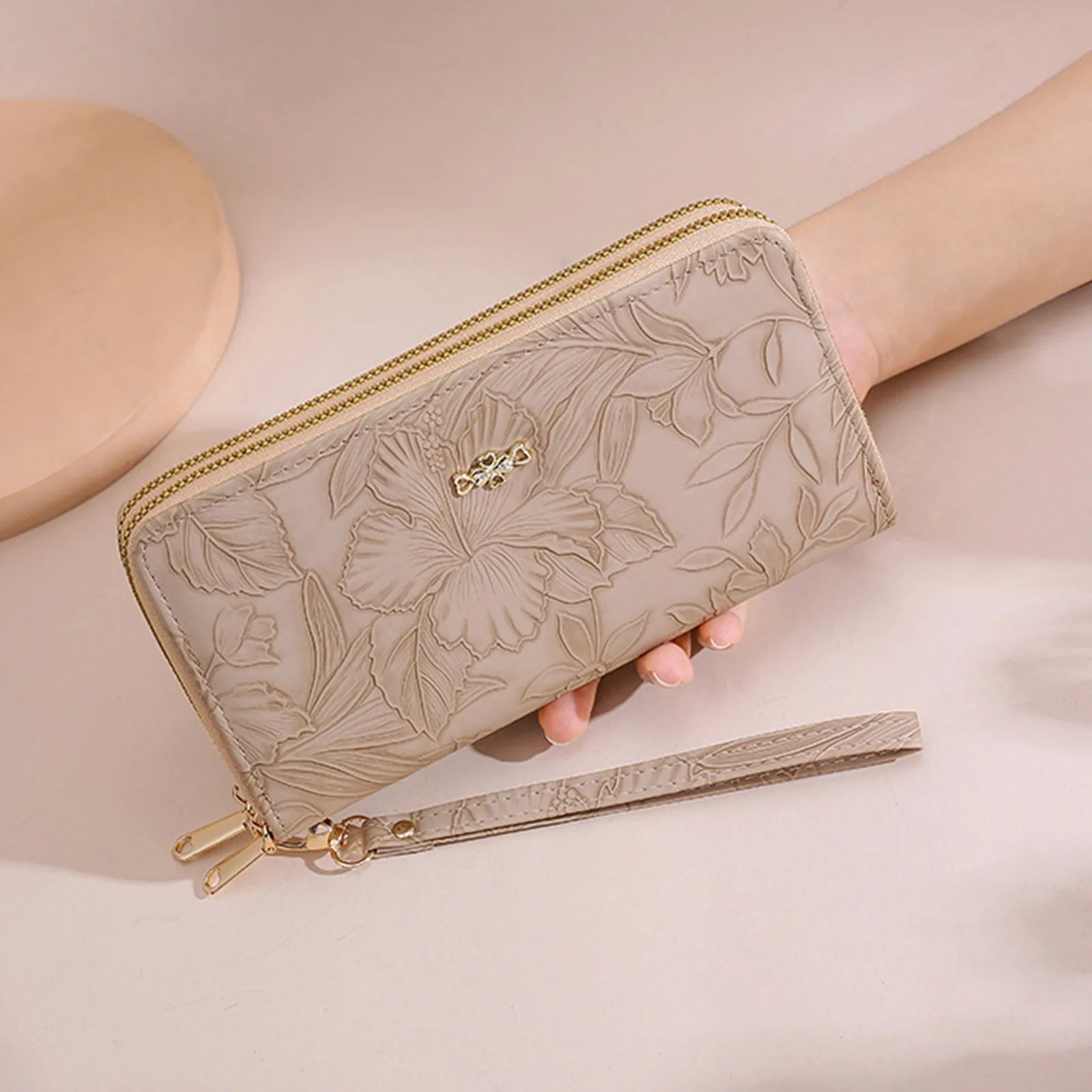 Chic Quilted Long Wallet For Women Secure Zipper Multiple Card Slots Phone Compartment Versatile Clutch For Every Occasion