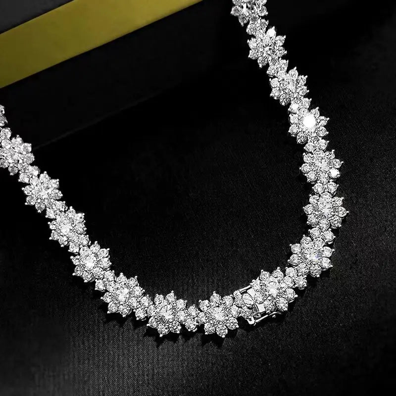 925 Sterling Silver 18K Gold Full Sky Star Necklace with Moissanite, a fashionable gift for mom, suitable for birthdays, wedding