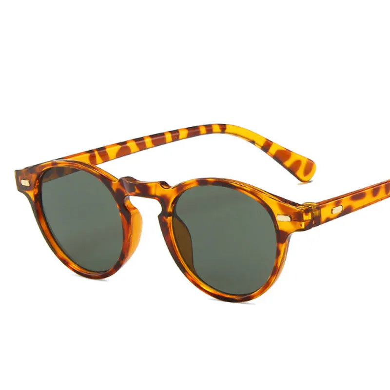 Men Fashions Oval Small Sunglasses Clear Classic Sun Glasses Trends for Transparent Shades for Women Street Fashion Sunglasses