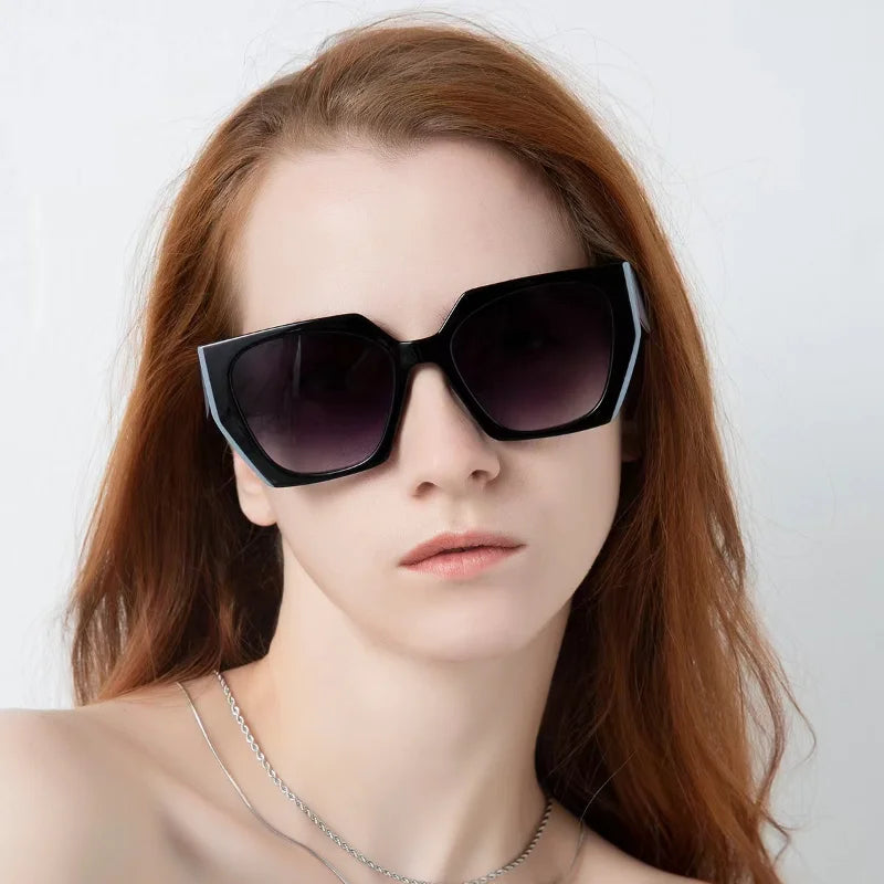 New Small Sunglasses Women Trendy Brand Sun Glasses Female Designer Vintage Eyewear Men Square Glasses UV400 Oculos De Sol
