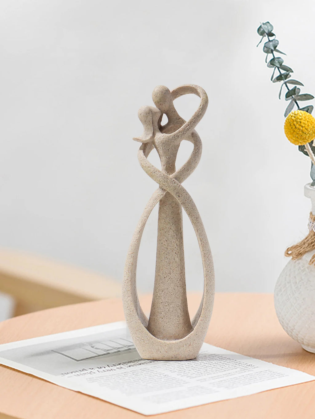 Nordic Style Creative Home Decor: Embracing Couple Sculpture for Office, Bookshelf, Living Room, Bedroom, Tabletop Decoration