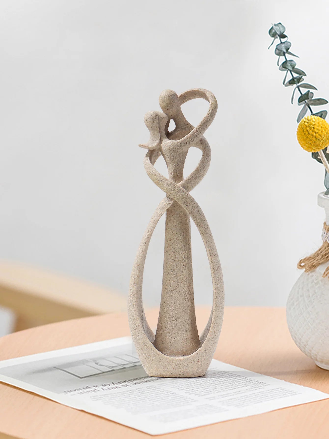 Nordic Style Creative Home Decor: Embracing Couple Sculpture for Office, Bookshelf, Living Room, Bedroom, Tabletop Decoration