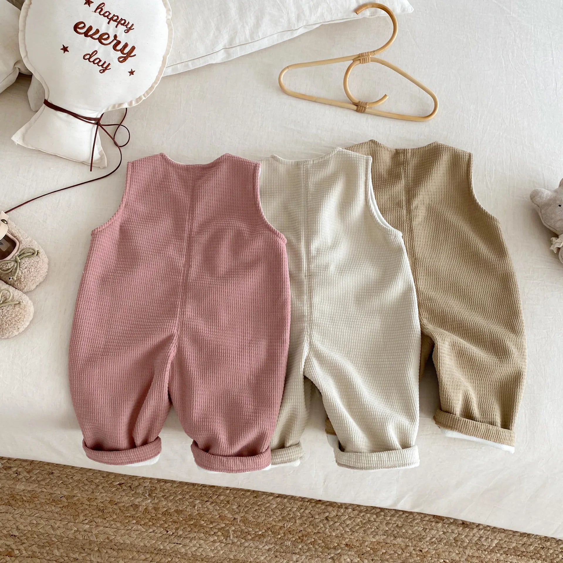 Children's Velvet Overalls 0-5 Years Old Winter Korean Children's Clothing Boys' Fashionable Casual Pants Girls' Pants