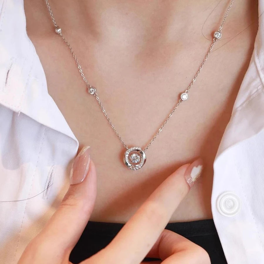 JIUZUAN Moissanite Pendant Necklace 925 Sterling Silver 18K Gold Plated Elegant Round Design for Women Comes with GRA Certificat