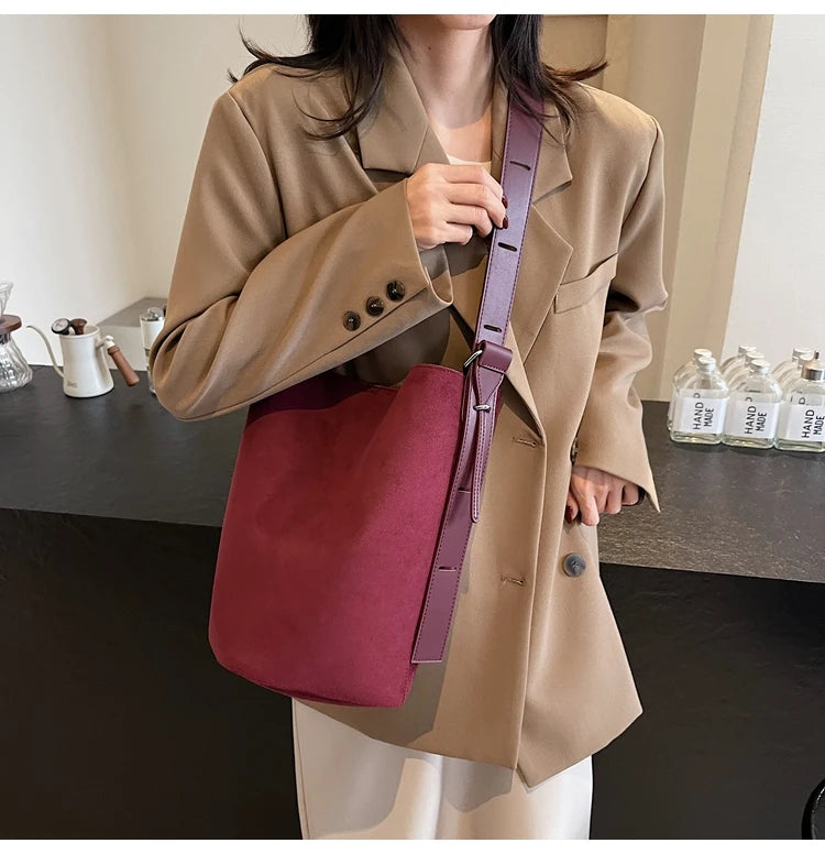 Retro Frosted Buet Bag Large Capaci Commuter Women's Single oulder Slant Cross Bag Soft PU Material Buet ape