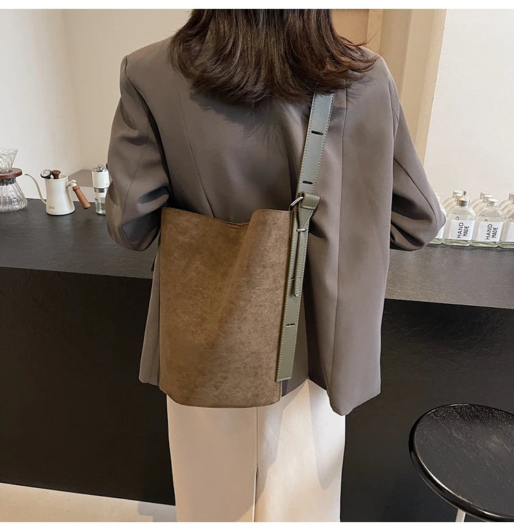 Retro Frosted Buet Bag Large Capaci Commuter Women's Single oulder Slant Cross Bag Soft PU Material Buet ape
