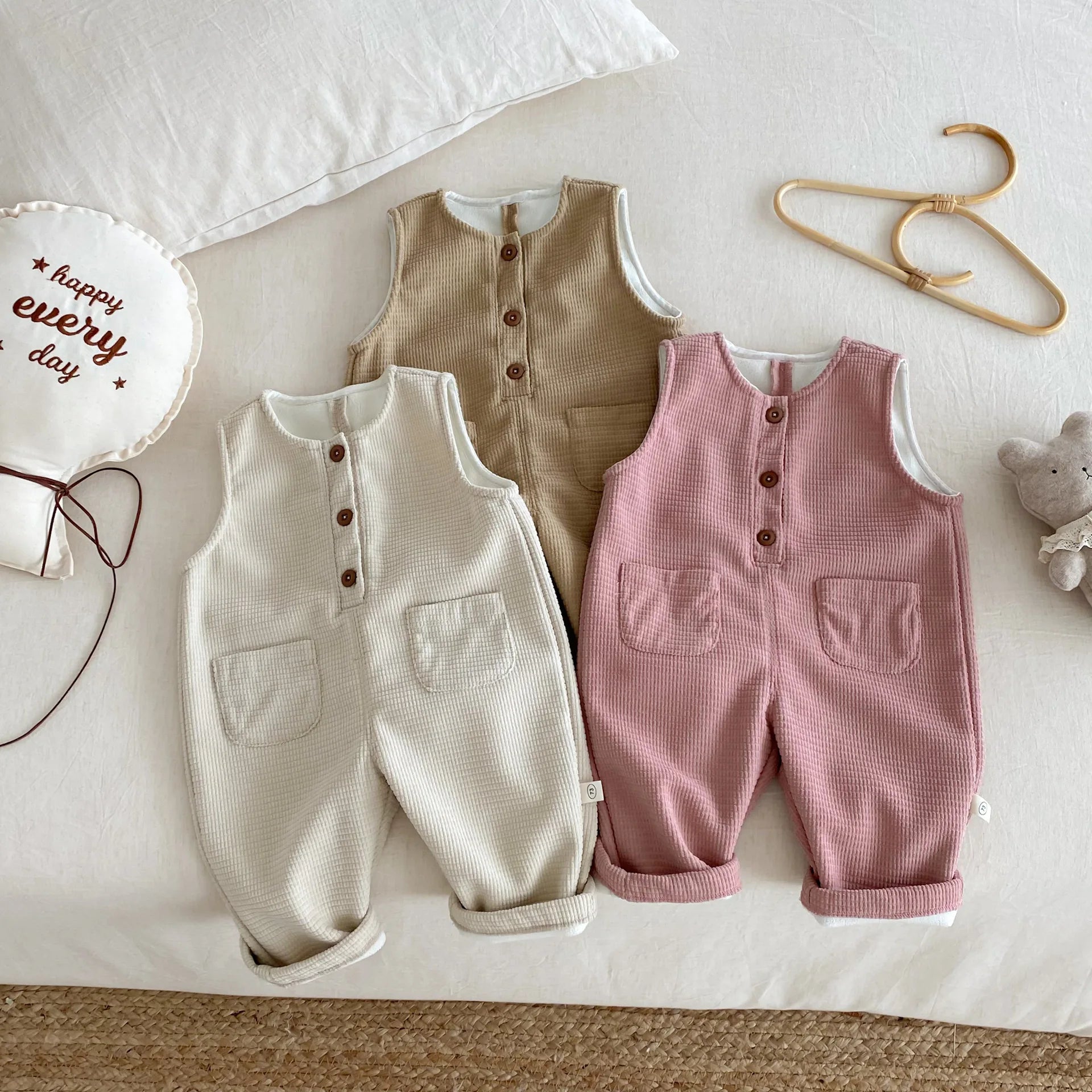 Children's Velvet Overalls 0-5 Years Old Winter Korean Children's Clothing Boys' Fashionable Casual Pants Girls' Pants