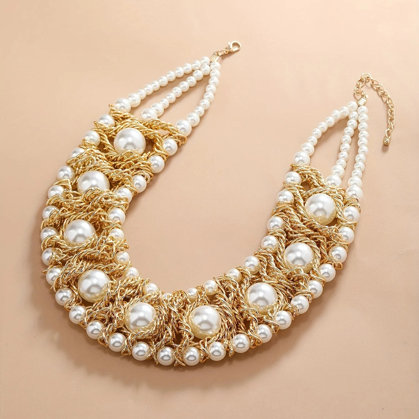 Women's exaggerated woven necklace, Bohemian wind, suitable for daily holiday gifts to girlfriends and wives