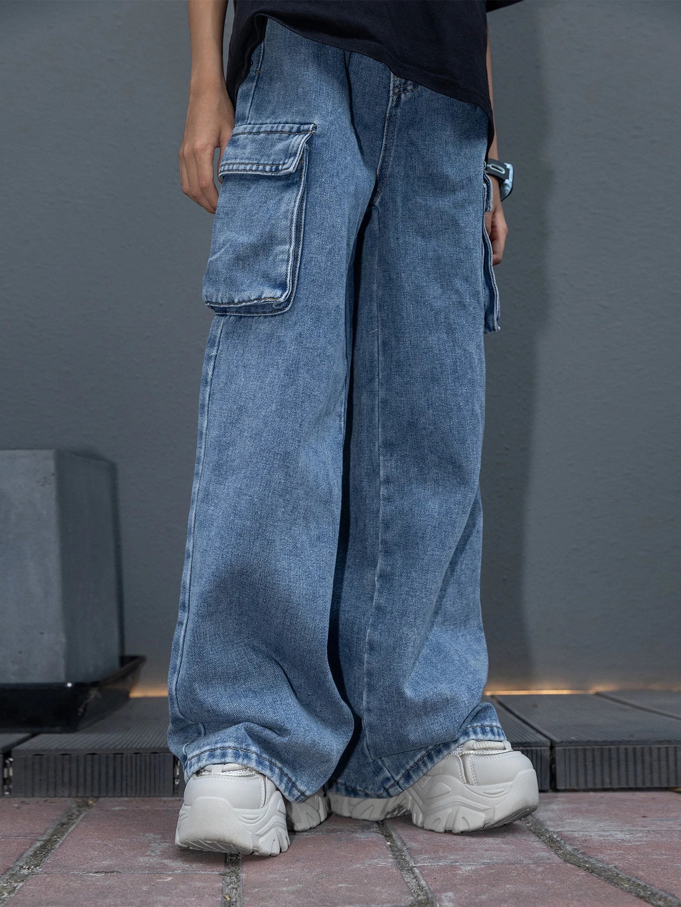 Vintage-washed academic-style casual workwear straight-leg jeans for teenage boys - loose-fit wide-l