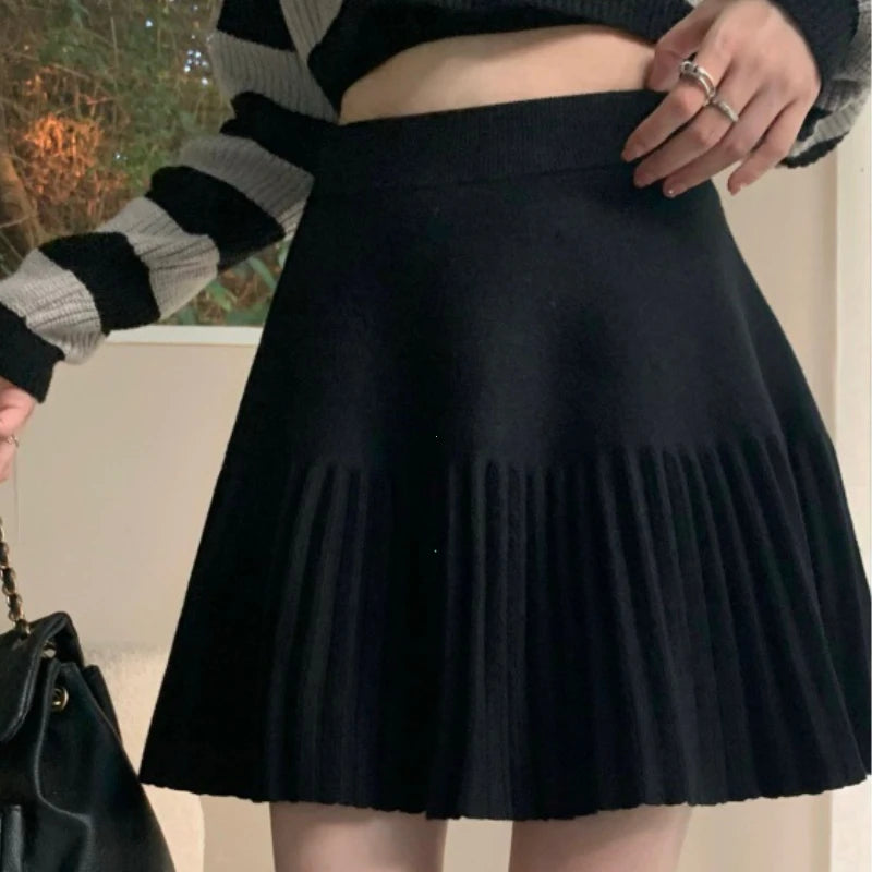 Spicy Girl Solid Color Versatile Knit Skirt Women's Early Autumn 2024 New Style High-Waisted Loose-Fit Slimming A- Line Mini Dre