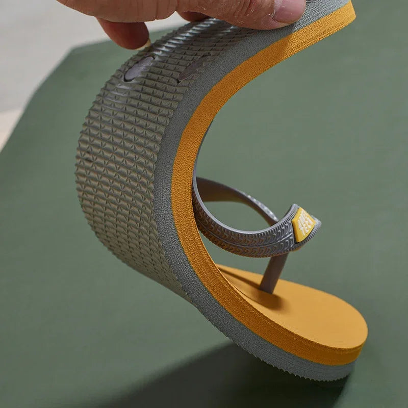 Men's Minimalist Flip Flops  Summer Fashion Outdoor Anti Slip Wear-resistant Sports Sandals with Soft Beach Casual Shoes