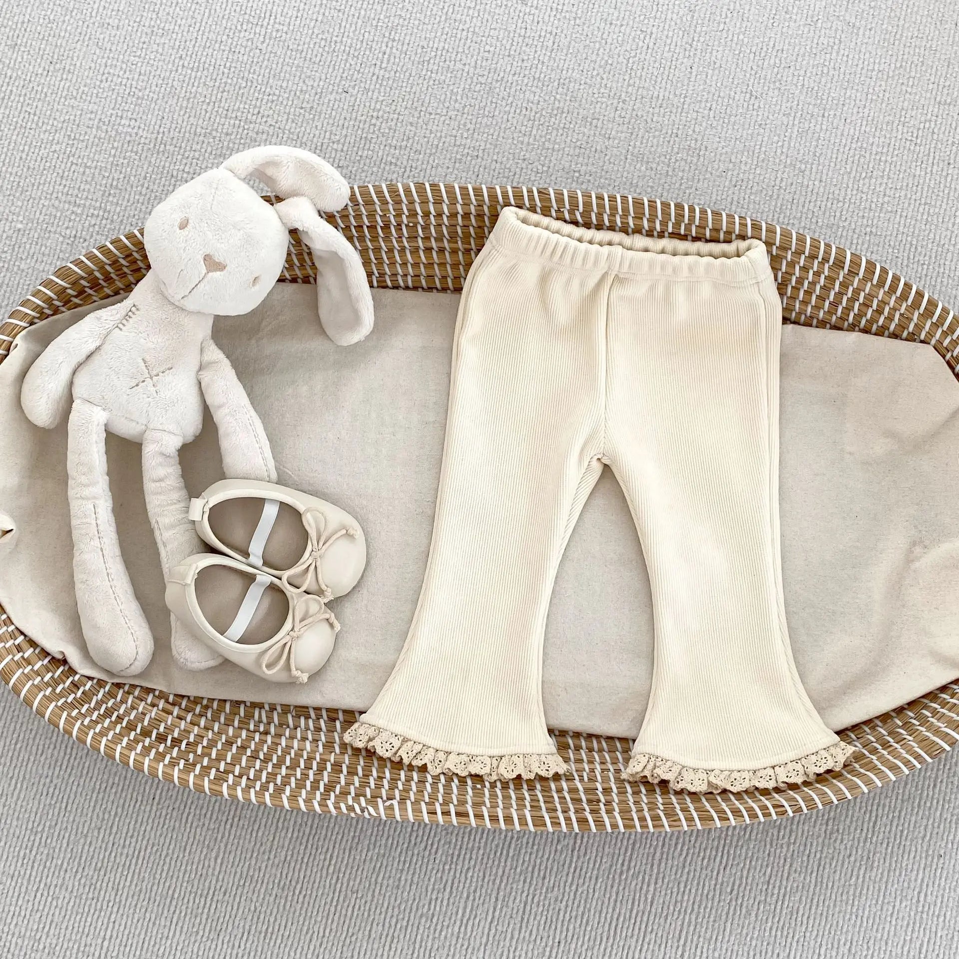 2025 Autumn Collection Girls' Velvet Bellbottom Pants with Western Style Lace Pants, Versatile Warm Baby Girls' Casual Pants