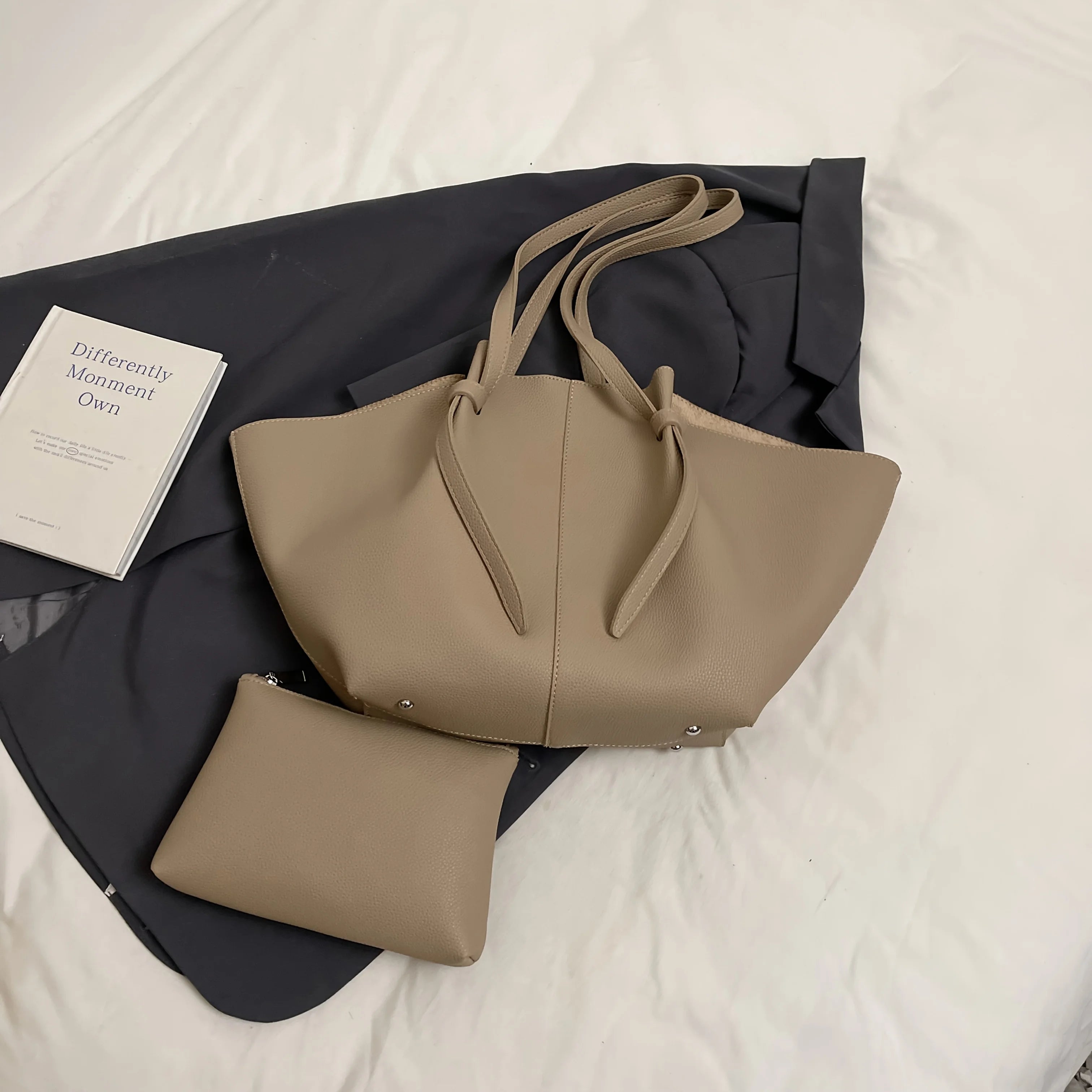 Women's Bag Set Casual Commute Out Shoulder Bag Everything Large Capacity High Appearance Level Tote Bag Underarm Bag