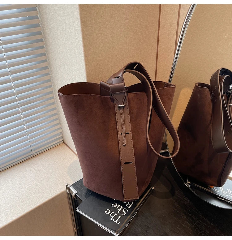 Retro Frosted Buet Bag Large Capaci Commuter Women's Single oulder Slant Cross Bag Soft PU Material Buet ape