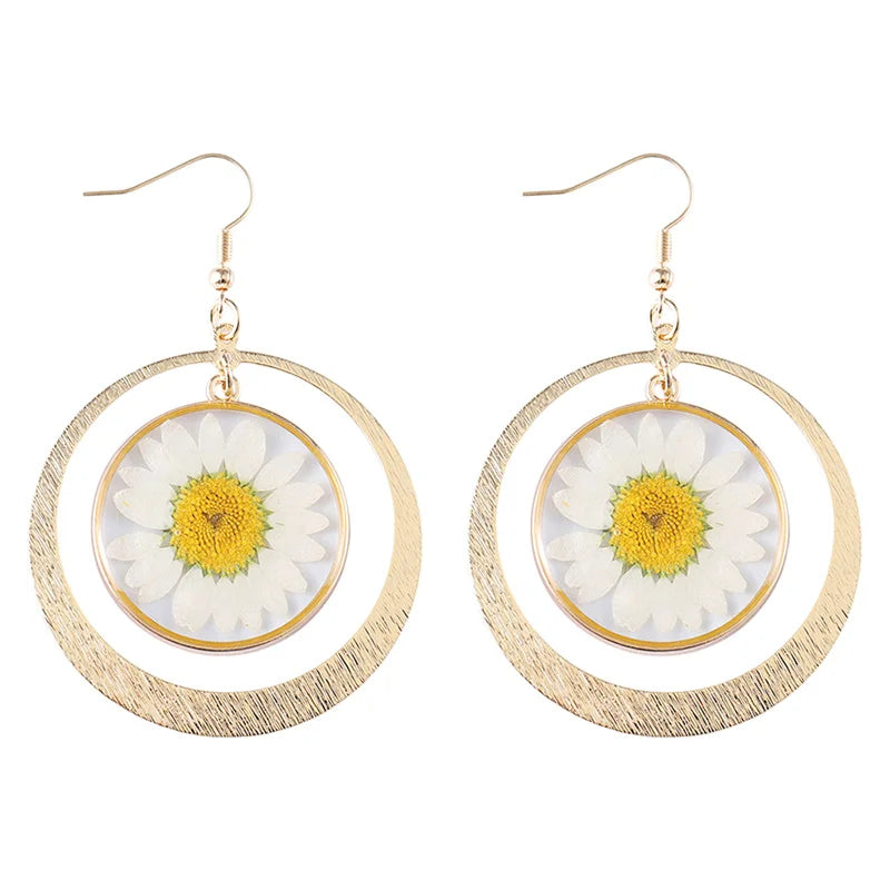 1Pair Creative White Daisy Pressed Studs Earring Boho Style Pressed Flower Earrings Vintage Fashion Ear Jewelry Party Gift