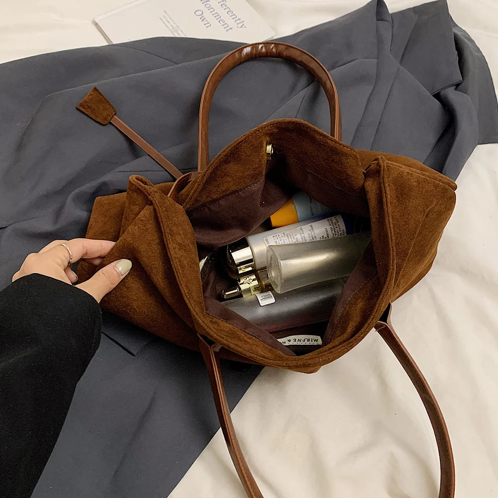 Women PU Fashion Shoulder Bag Solid Color Stylish Shoulder Purse Hasp Closure Simple Commuting Bag Trendy Work Bag