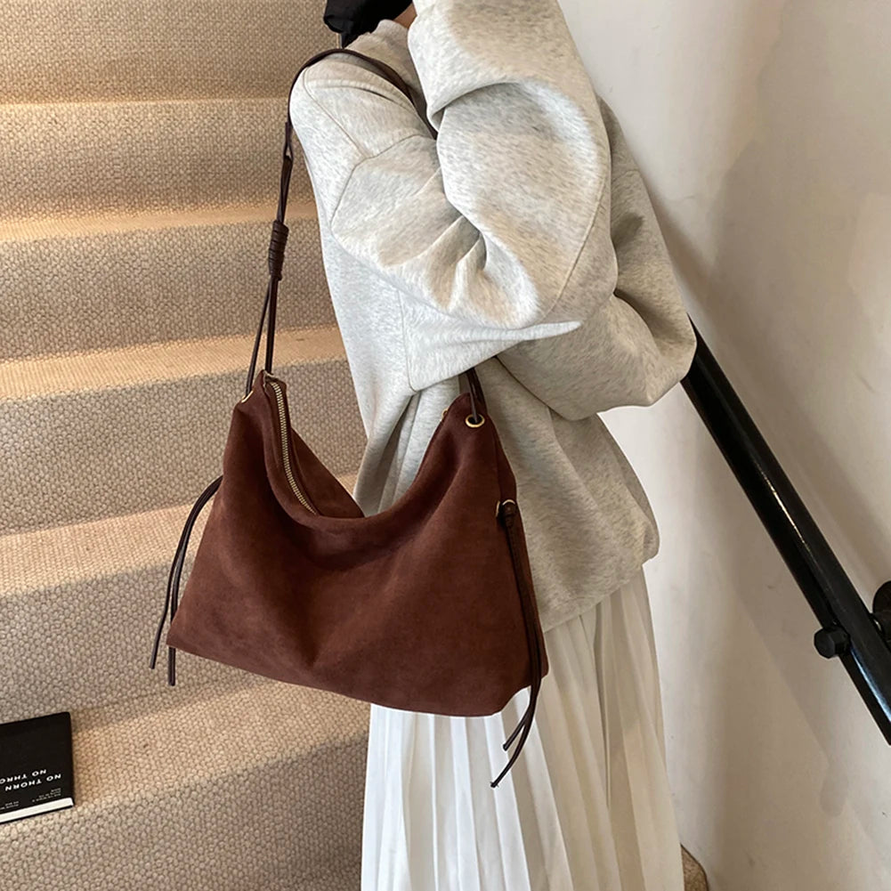 Women Suede Shoulder Bag Adjustable Strap Messenger Bag with Zipper Trendy Retro Handbag for Work Travel