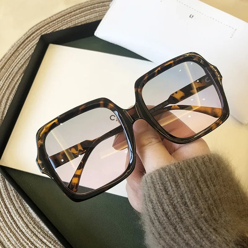 Sunglasses Women Vintage Oversize Square Luxury Brand Big Frame Women Sun Glasses Black Fashion Gradient Female Glasses Oculos