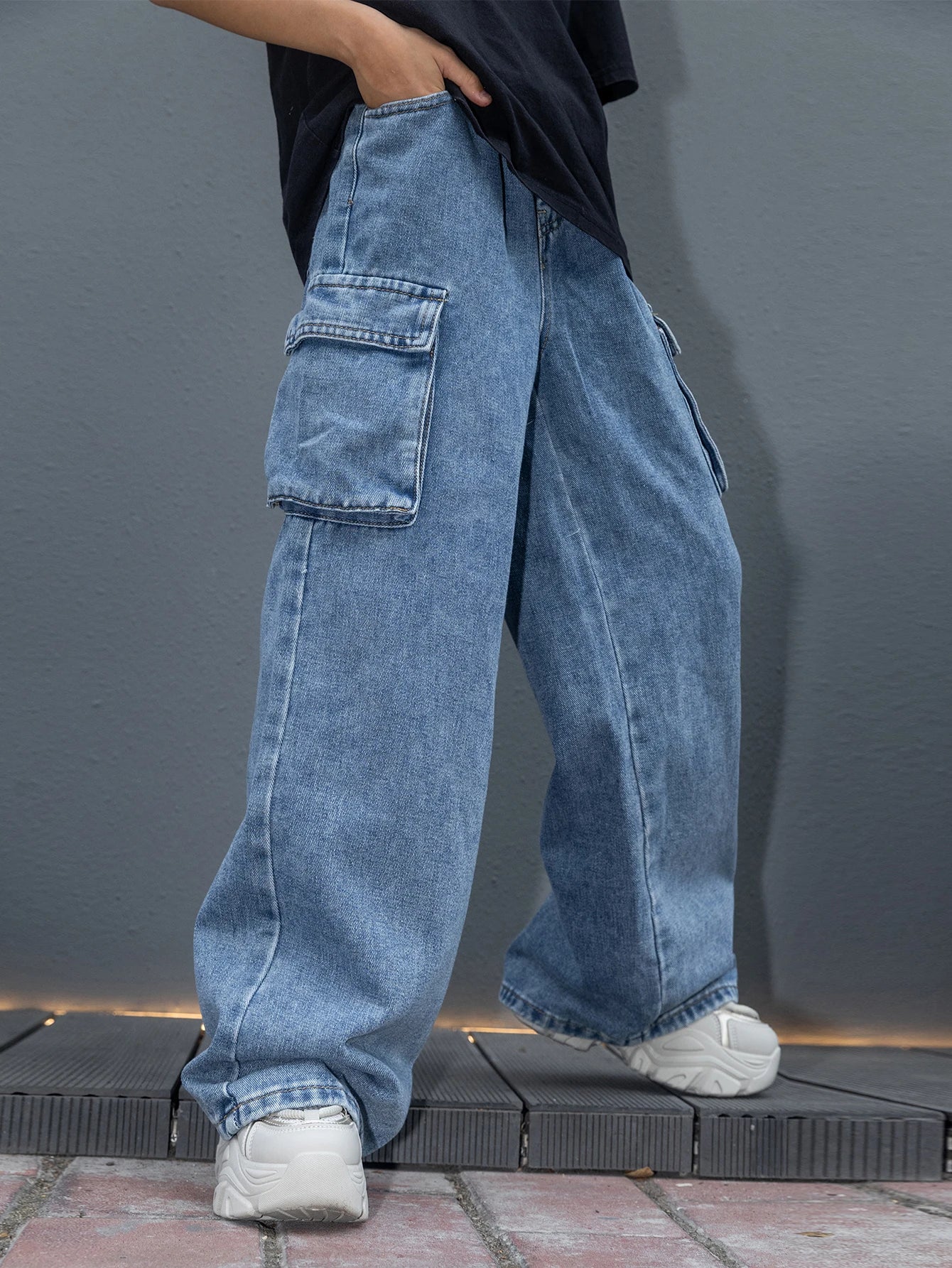 Vintage-washed academic-style casual workwear straight-leg jeans for teenage boys - loose-fit wide-l