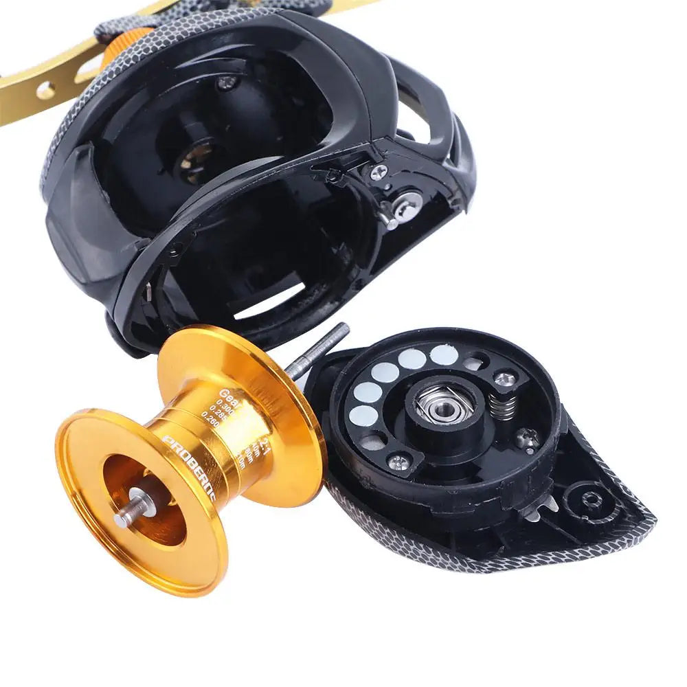 Carp Fishing Accessories Right Hand 7.2:1 Carbon Fiber Baitcasting Reel 10KG Max Drag Spinning Reel Fishing Wheel