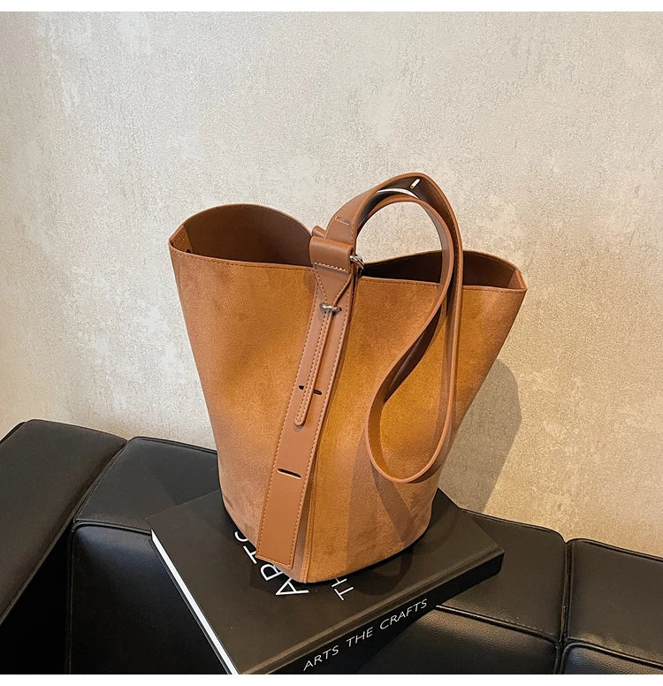 Retro Frosted Buet Bag Large Capaci Commuter Women's Single oulder Slant Cross Bag Soft PU Material Buet ape