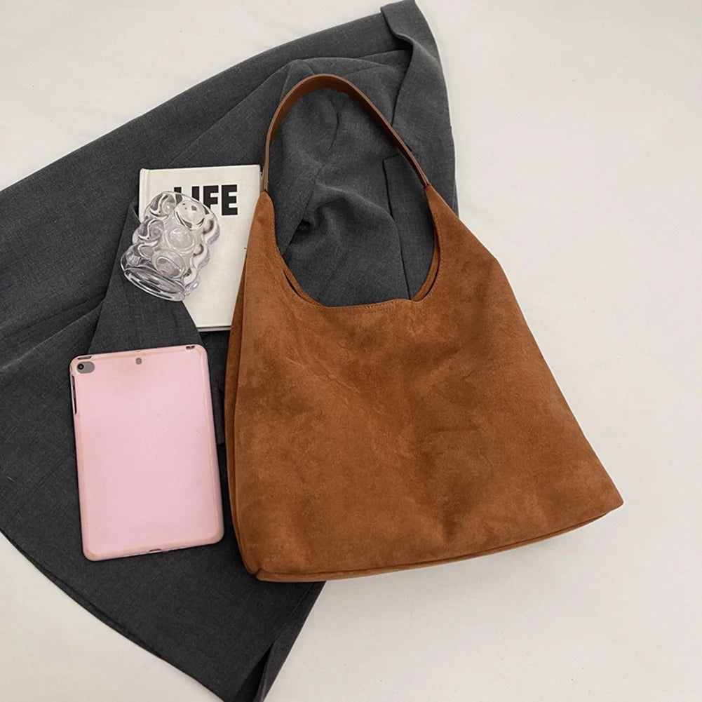 Women Suede Shoulder Bag Trendy Bucket Bag with Pocket Retro Handbag Hobo Bag for Work Travel Shopping