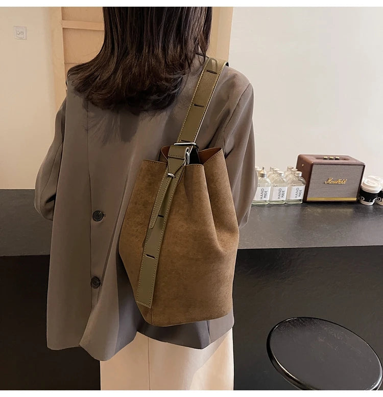 Retro Frosted Buet Bag Large Capaci Commuter Women's Single oulder Slant Cross Bag Soft PU Material Buet ape