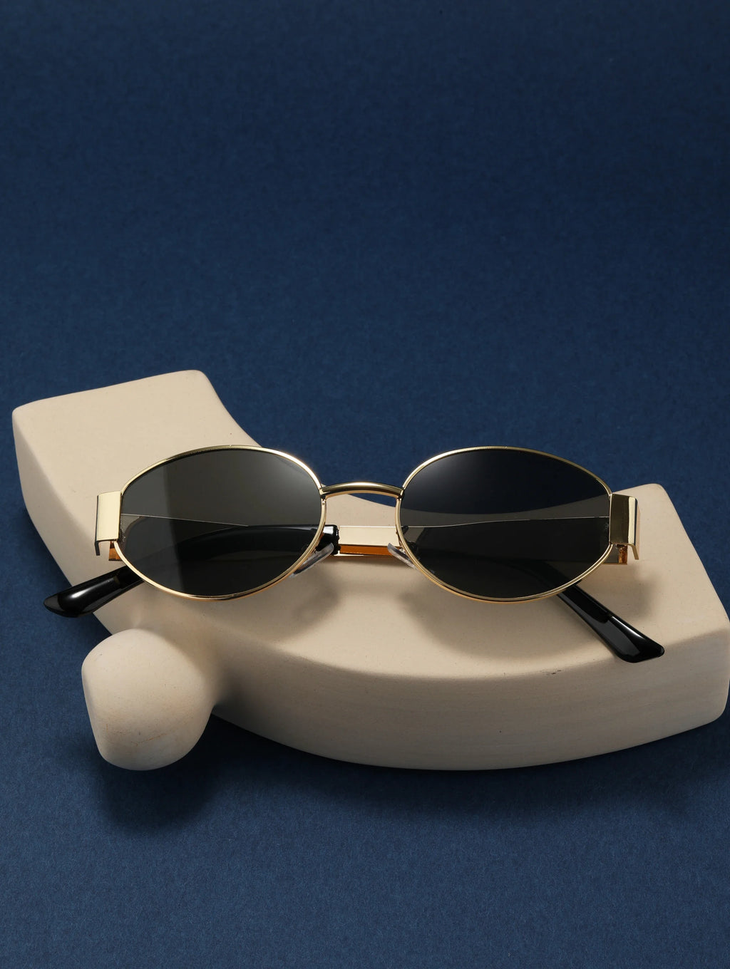 New Sunglasses For Women And Men UV400 Sun Glasses Alloy Oval Eyewear