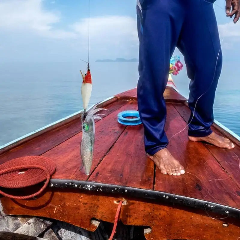 7.5cm horizontal Squid Jigs Fishing Lure Artificial Squid Hook Plated Jigging Baits For Sea Fishing Cuttlefish Luminous