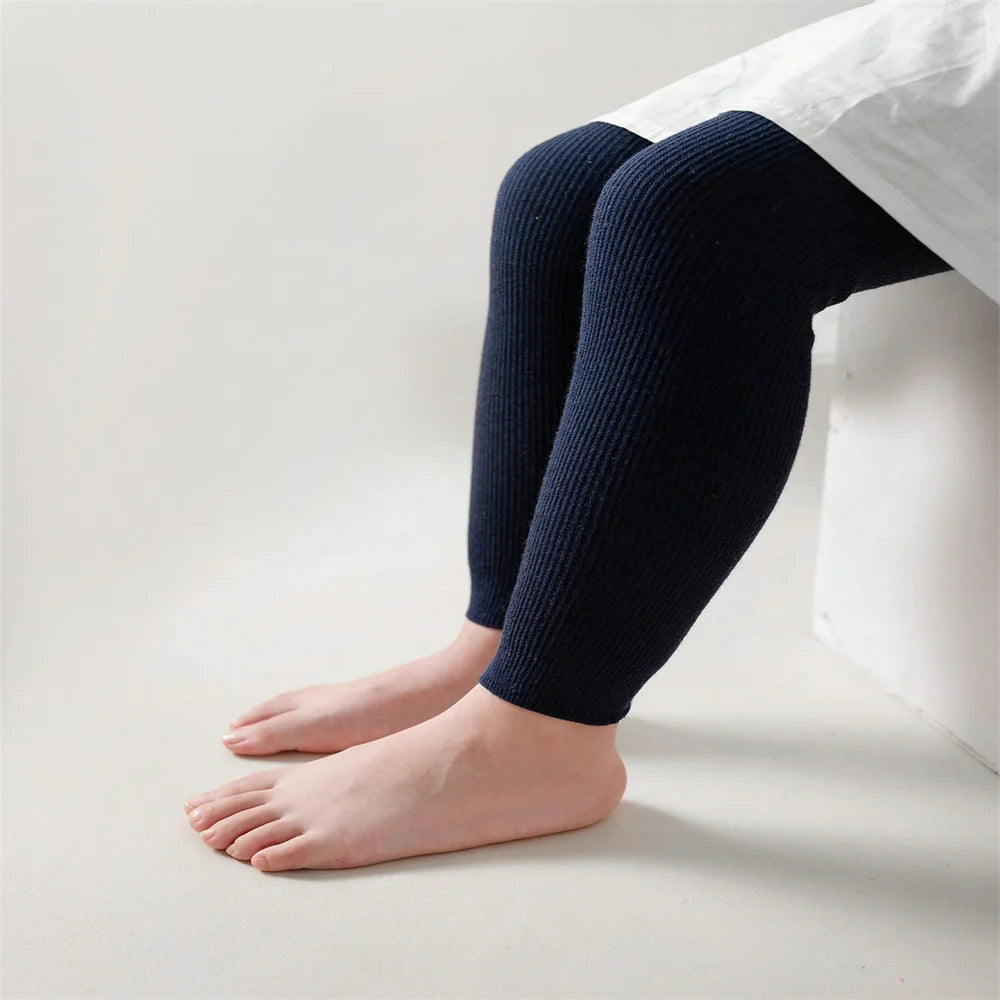 1 pack of girls' spring and winter slim solid color versatile cropped pants with leggings