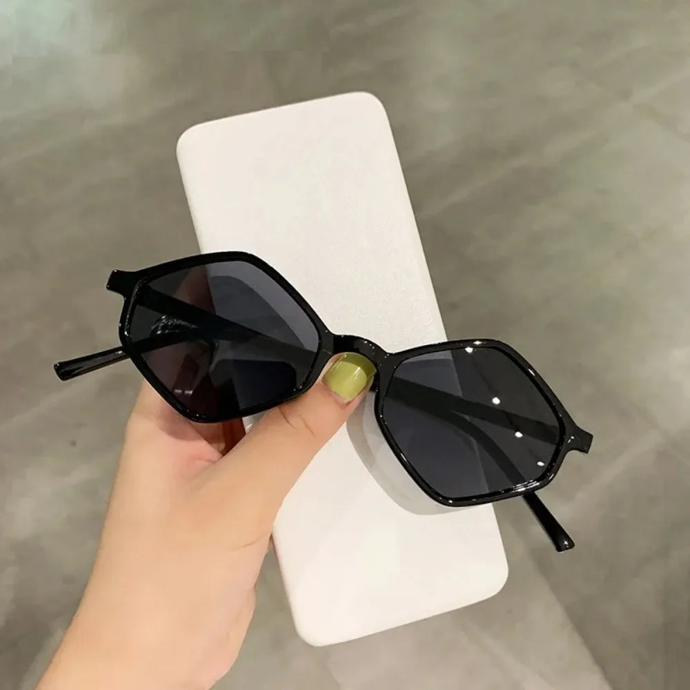 2025 Sunglasses for Women Rhombus Clear Blue Sun Glasses Irregular Vintage Small Frame Goggle UV400 Ladies Lentes De Sol Mujer