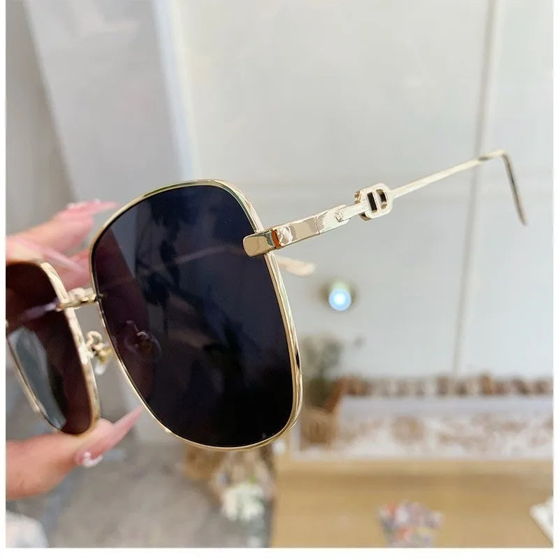 Unglasses for Women Fashion Square Frame Beach Gradient Sunglass Original Lady Retro Branded Shades UV400 Eyeglasses