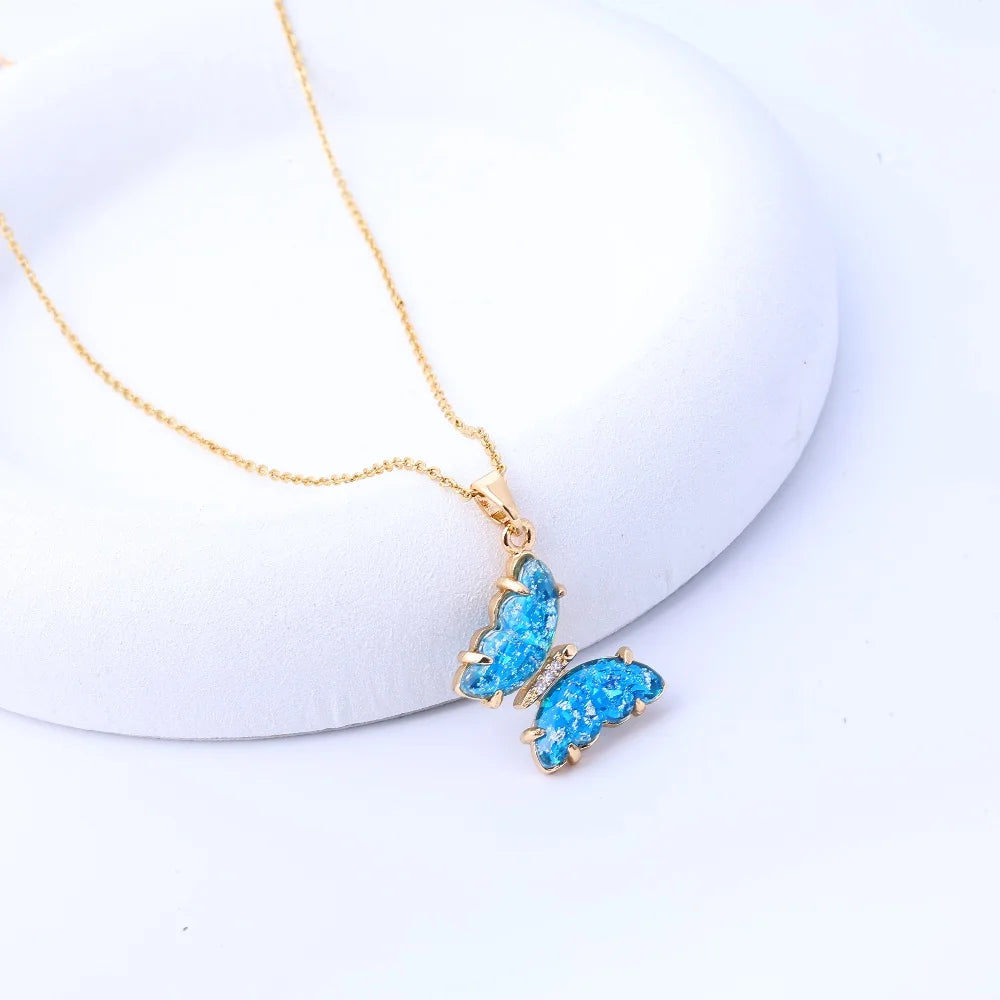 Women's Hollowed Butterfly Necklace, Gold-Plated Copper Chain with Zircon, Minimalist Collarbone Pendant for Daily Fashion