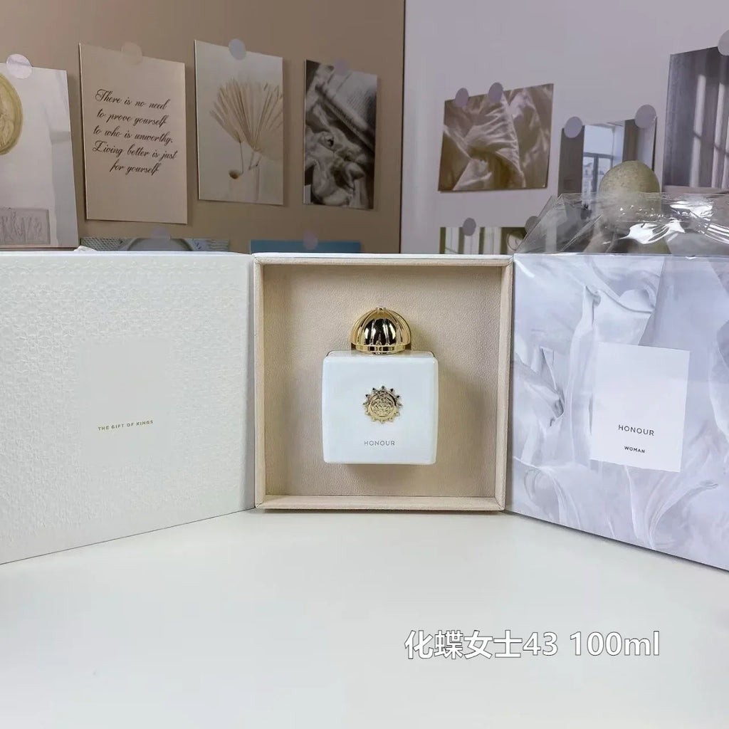 Long Lasting Fragrance 100ML High Quality Brand  tone Rich and charming floral and fruity fragrance body spray for women