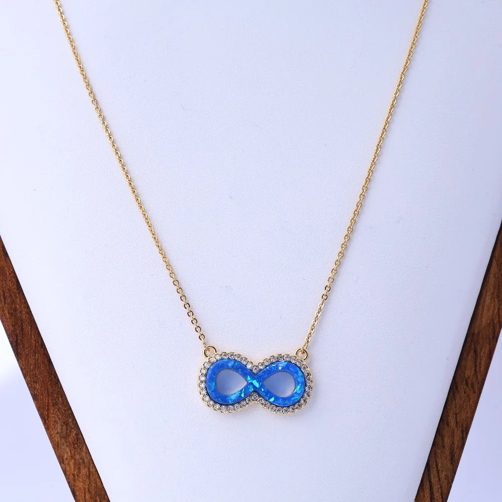 Women's 18K Gold Plated Copper Figure 8 Necklace with Zircon, Tarnish Resistant Fashion Pendant for Daily Wear Gift