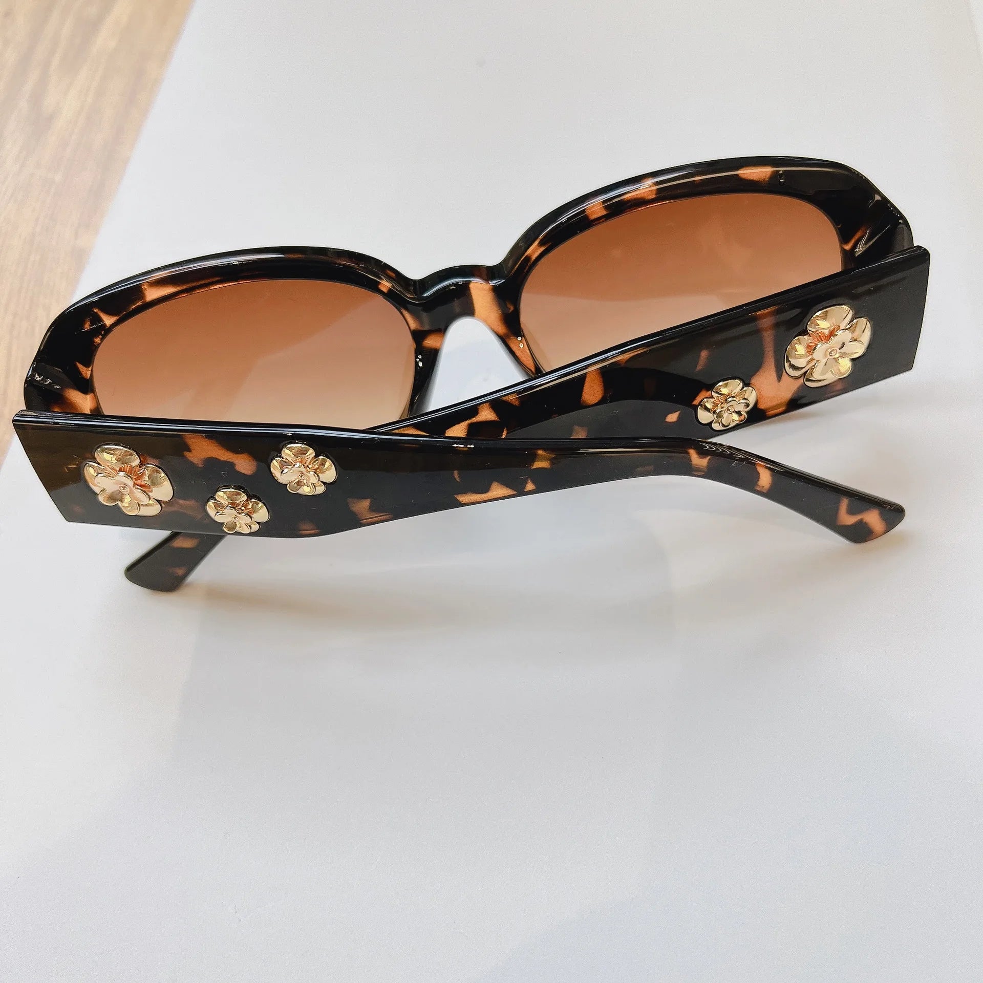 Small Frame Sunglasses for Women Fancy Sunglass Female Ladies Luxury Designer Vintage Gafas De Sol UV400 2025 New Sun Glasses