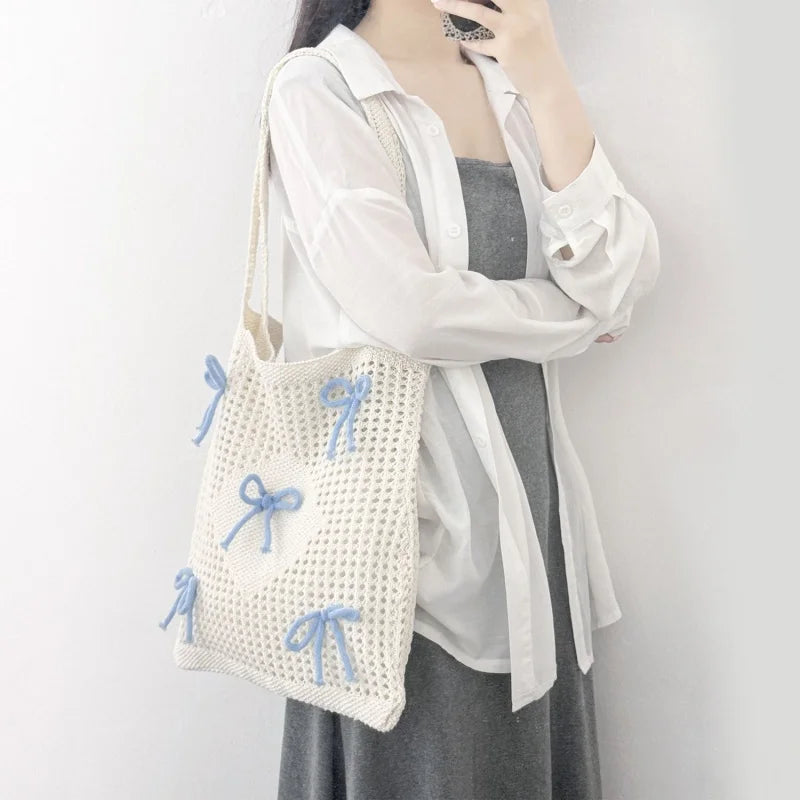 Women's woven bag  fresh and light single-shoulder crossbody bag  fashionable women's bag