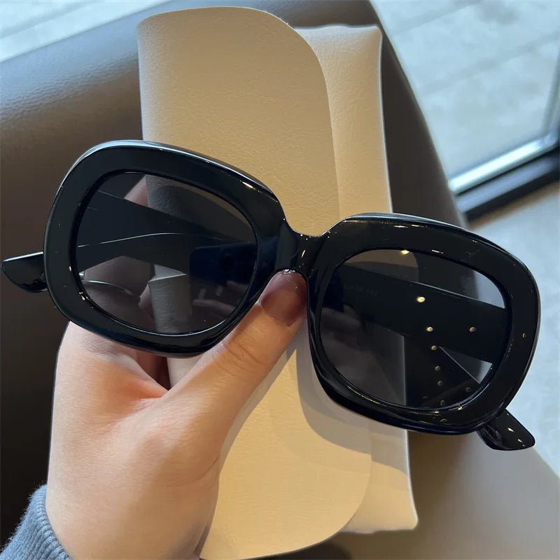 Women Sunglasses New Vintage Ladies Irregular Square Sun Glasses Men Women UV Protection Outdoor Shades Eyewear Oculos De Sol