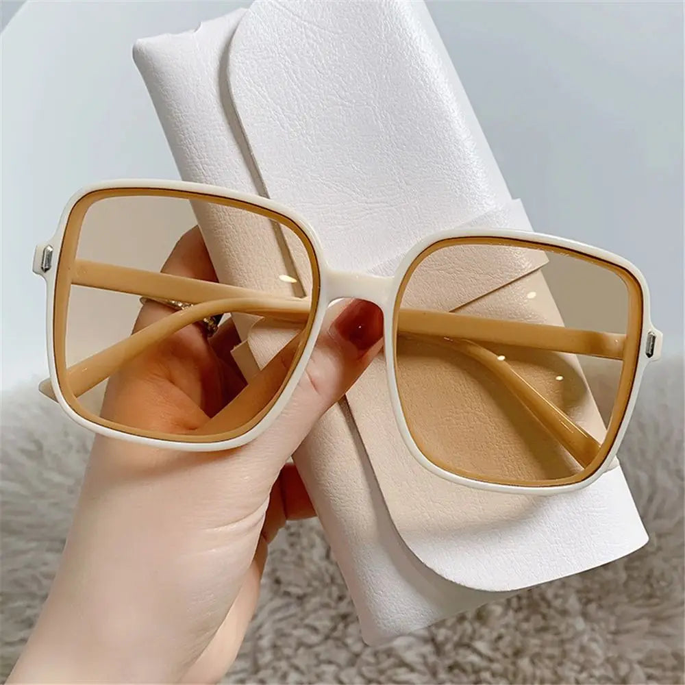 Oversized Sunglasses for Women Luxury Vintage Square Sun Glasses Classic UV400 Big Frame Lady Eyewear