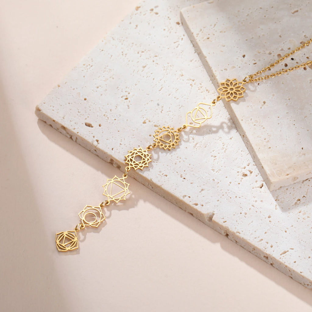 Cazador Stainless Steel 7 Chakra Flower Pendants Necklaces for Women Yoga Meditation Jewelry Amulet Necklaces Birthday Gift 2025