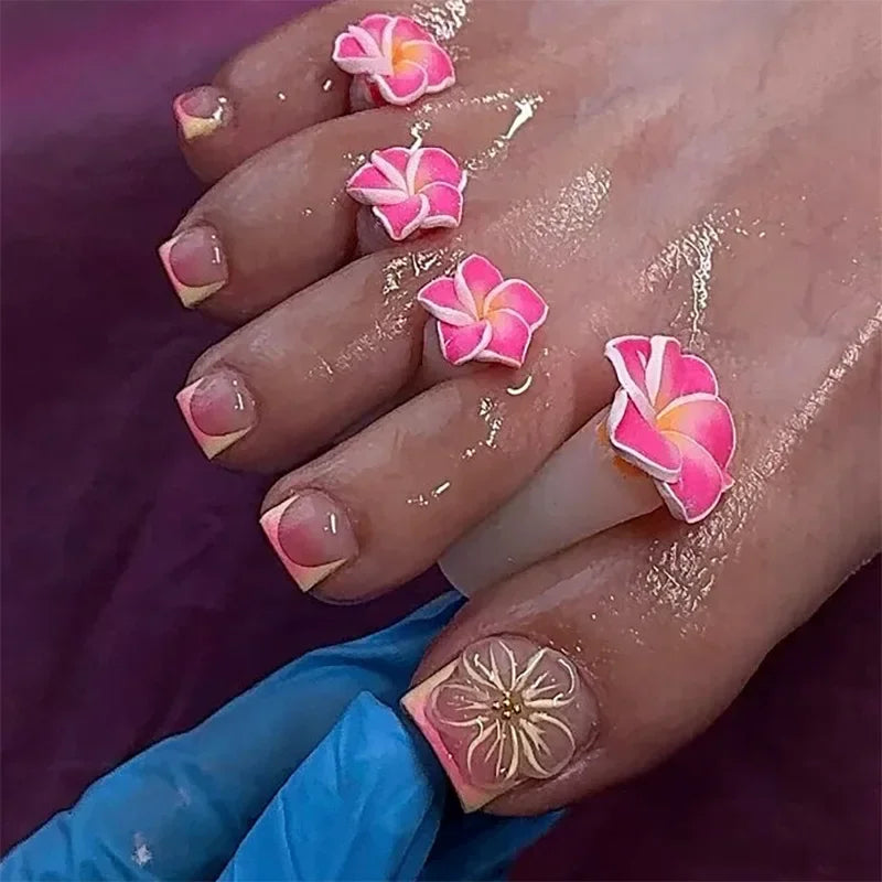 New French False Toe Nails with Heart Rhinestone Design White Edge Summer Press on Toenails Fashion Manicure Fake Toenail Patch